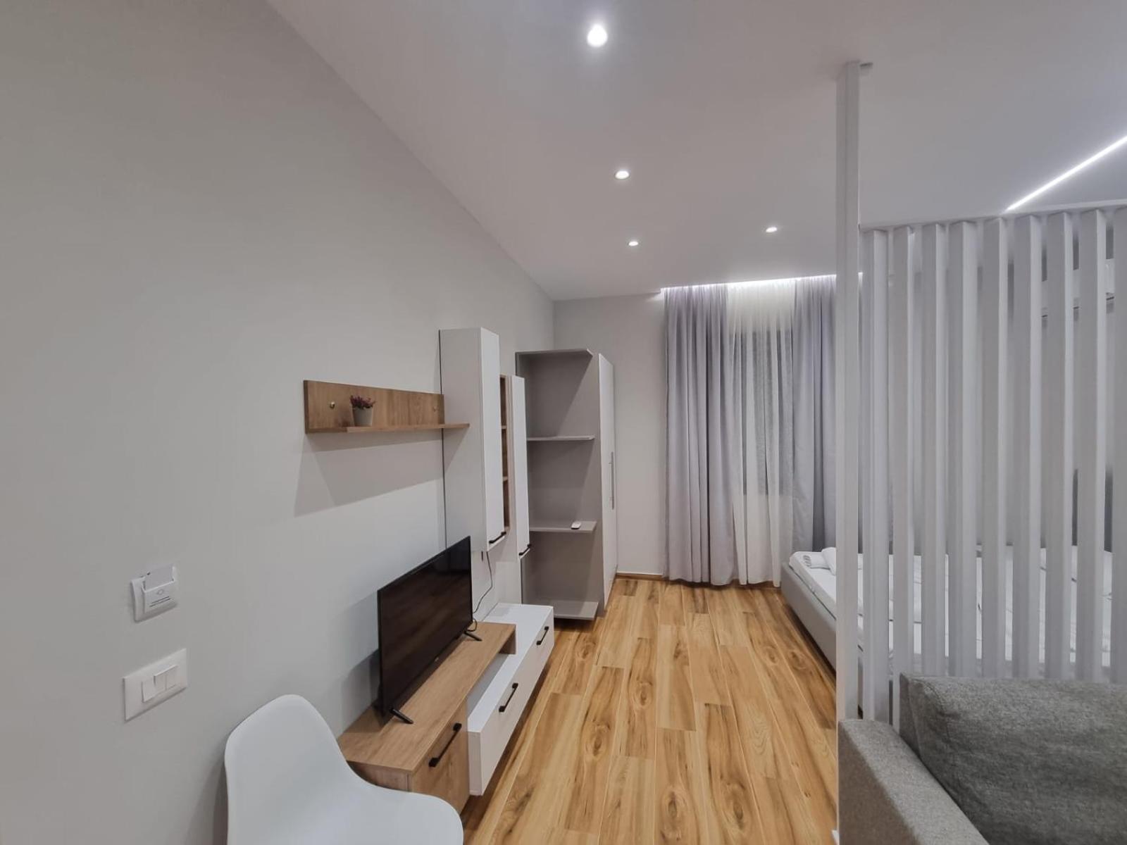 Luxury Ergen Vlorë