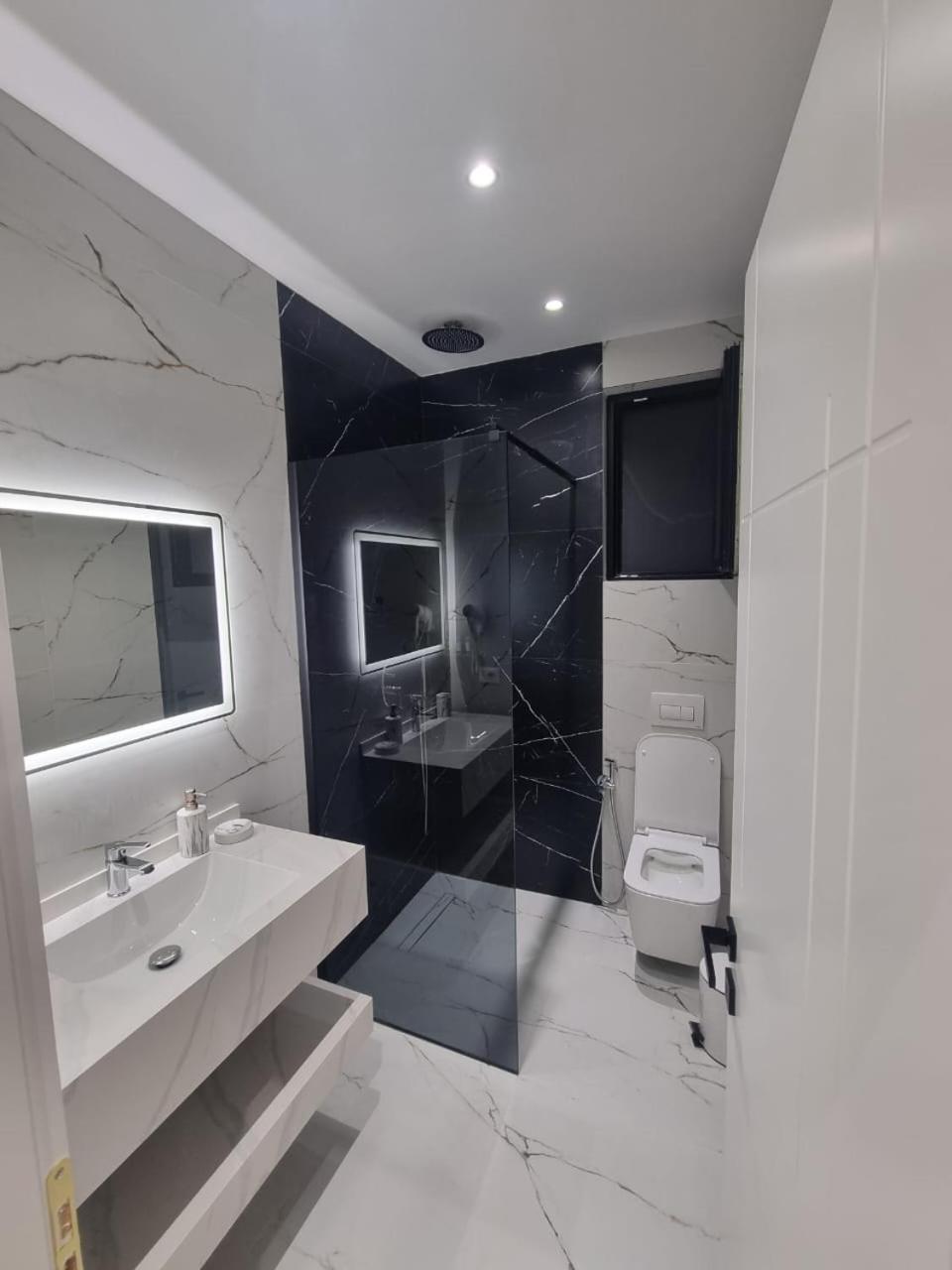 Luxury Ergen Vlora